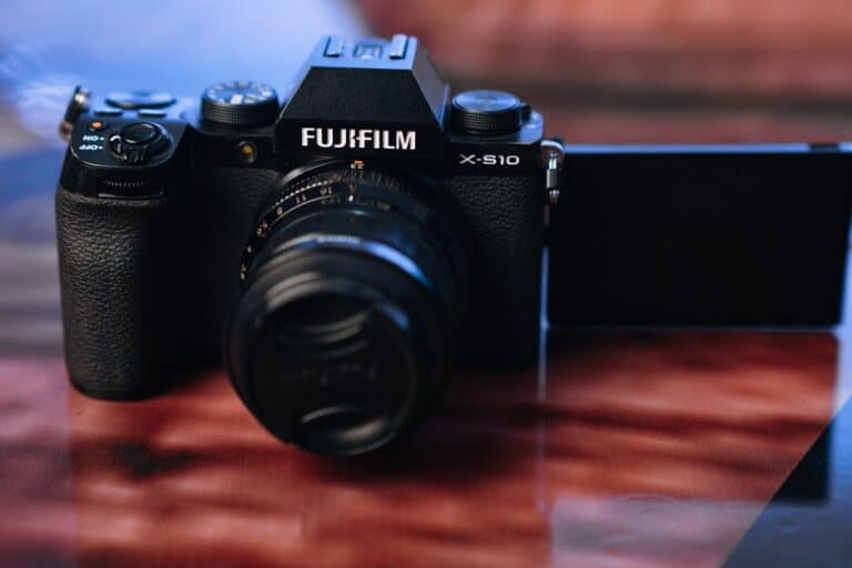 affordable mirrorless travel camera