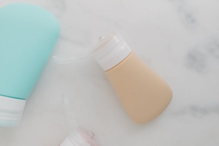 Travel size dry shampoo